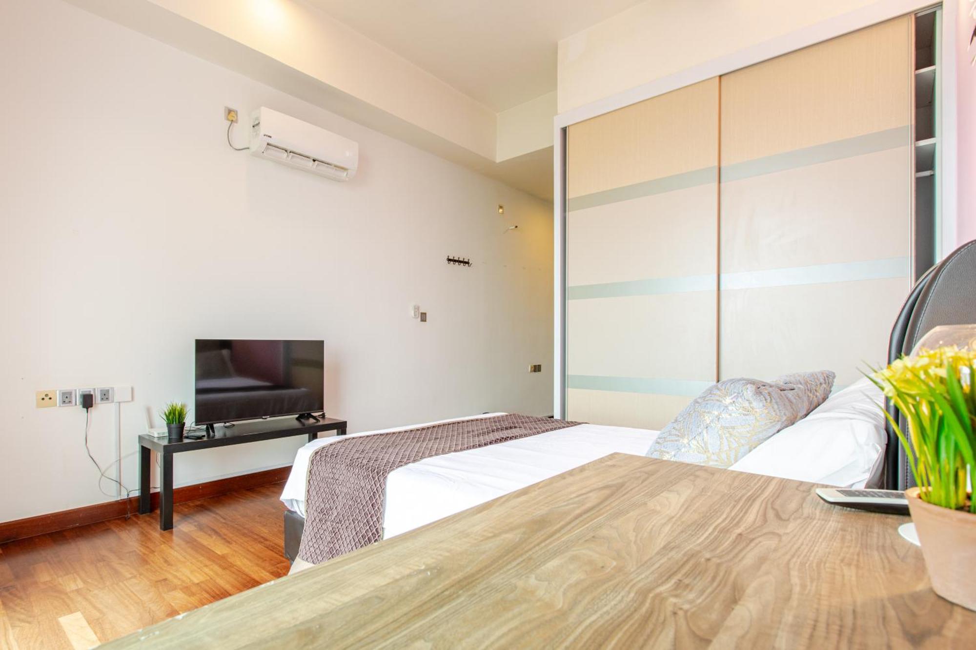 Paragon Suites Studios With Private Jacuzzi Near Ciq Rts Johor Bahru Luaran gambar